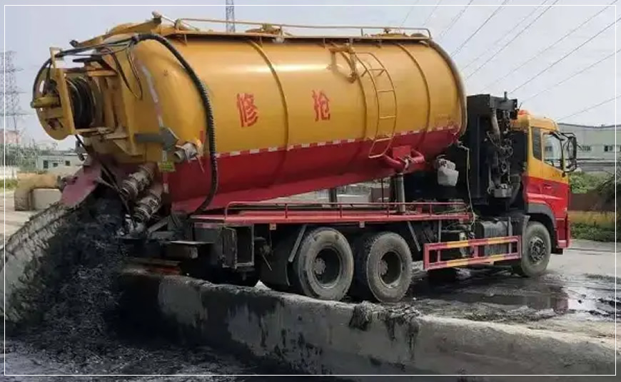 秦淮沉淀池清理案例